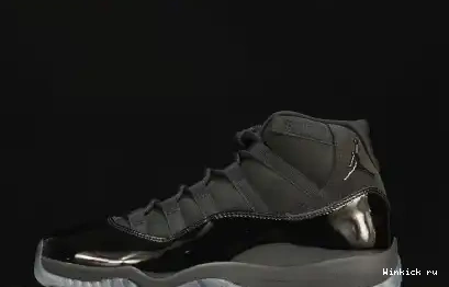 - RETRO 11 AND GOWN JORDAN CAP 0429